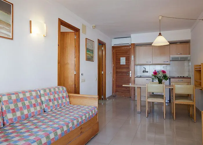 Отель Cabot Hobby Club 3*