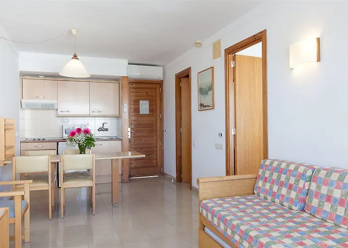 Cabot Hobby Club 3* Поланко